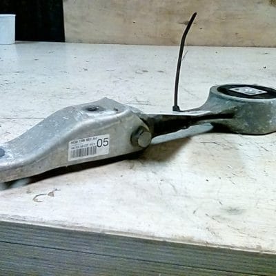 Motorsteun onderzijde volkswagen fox 1.2 12V 2008